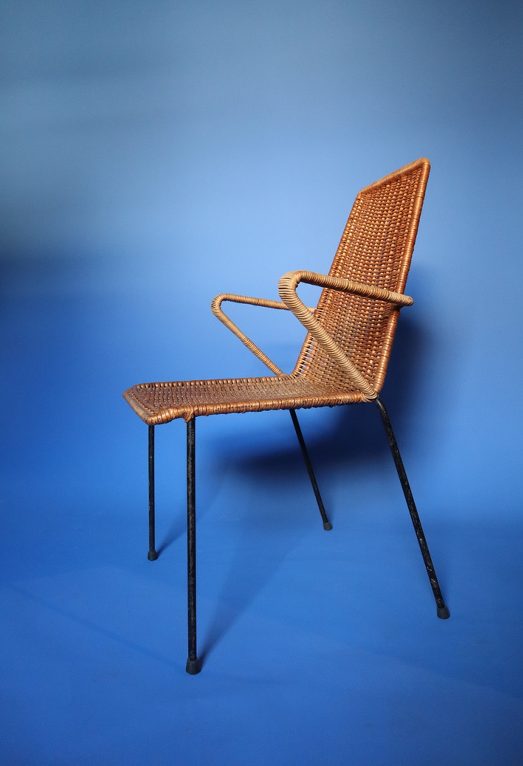 Gian Franco Legler バスケットチェア ジャンフランコレグラー stoop | Dining Chair by Gian Franco Legler in Rattan and Black
