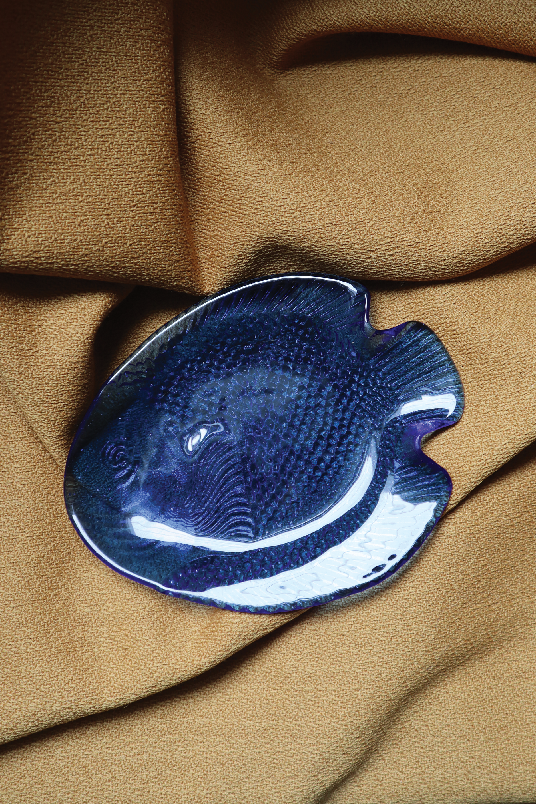 Arcoroc Cobalt Blue Fish Plate Small – Composition