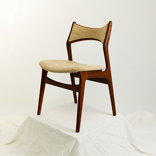 Model 310 Dining Chair | Eric Buch (4)