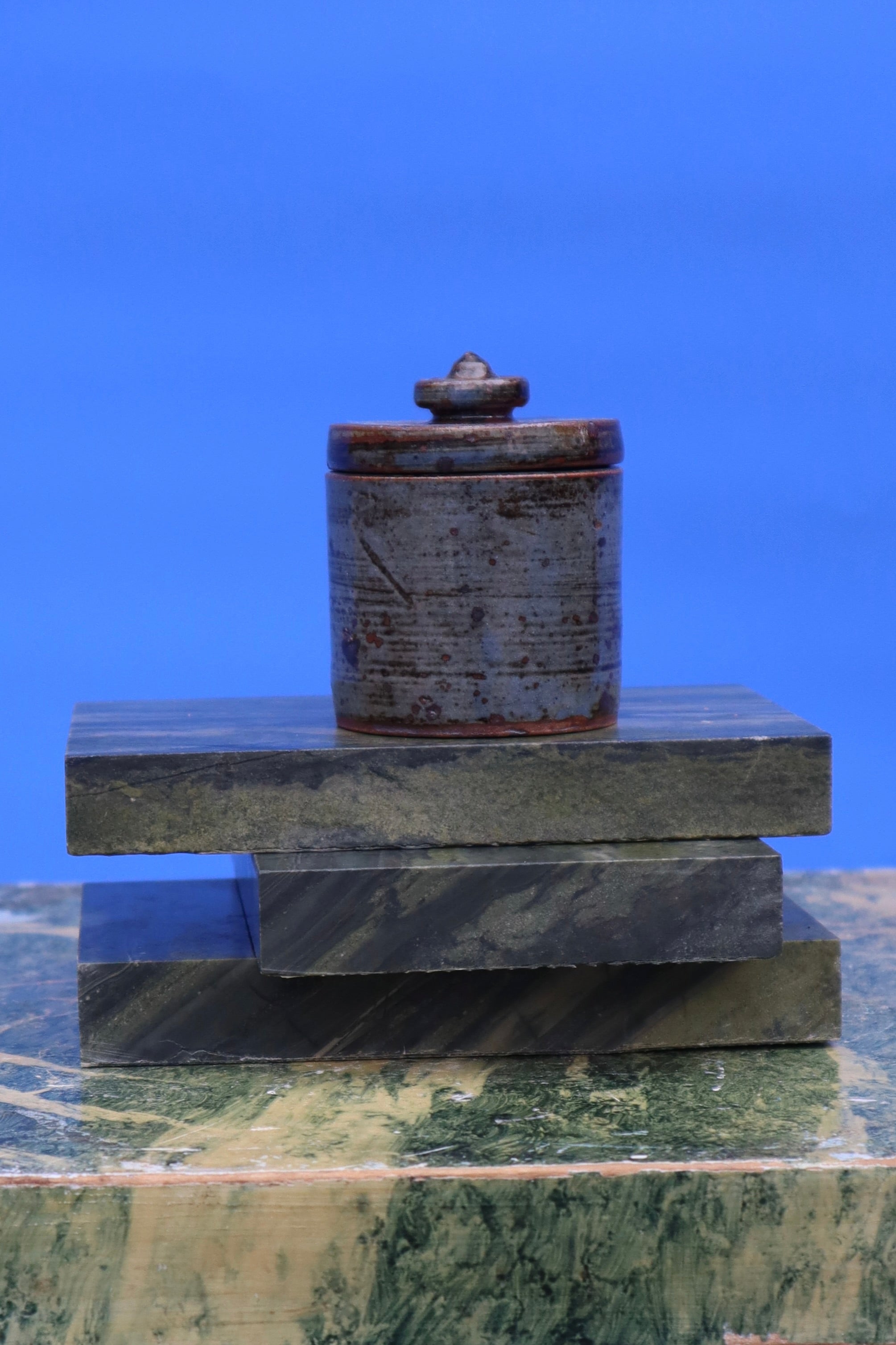 Violet Glaze Pot With Lid