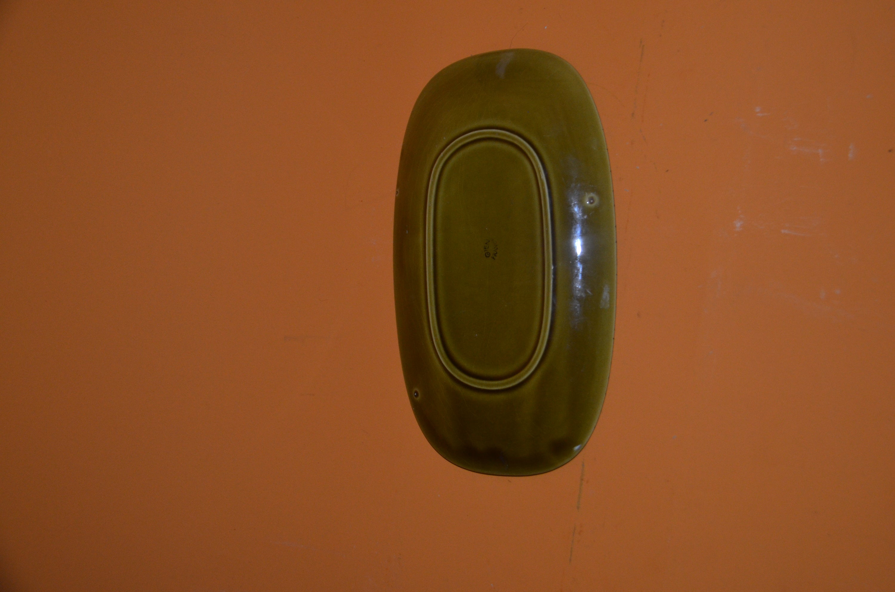 Olive Gien Oval Servir Plate