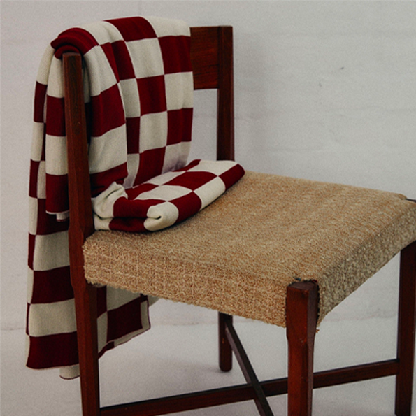 CURIO| Check Quilt | Cherry