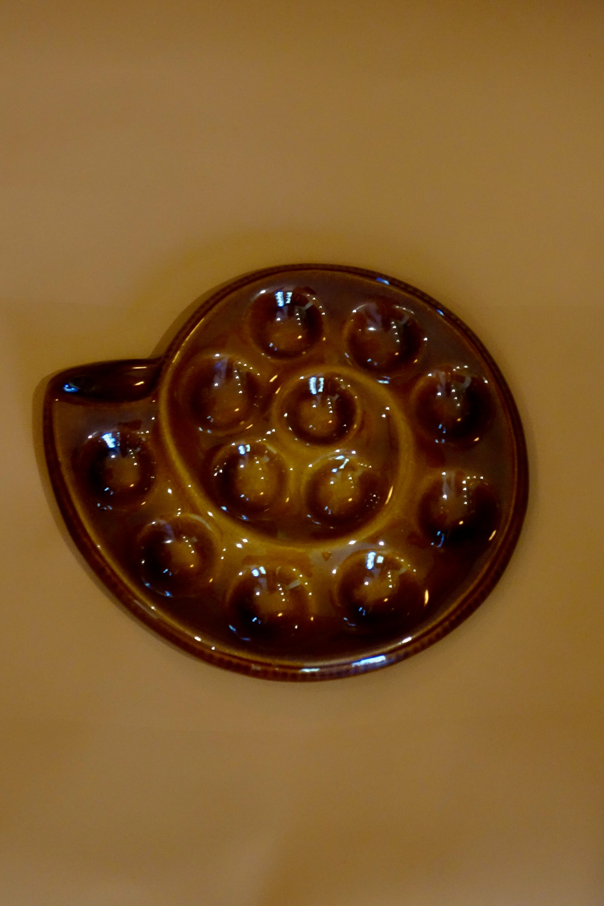 Brun Escargot Plate