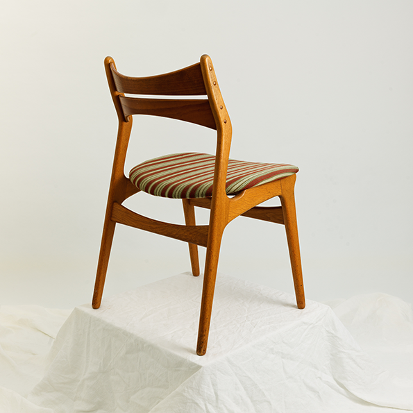 Model 310 Dining Chair