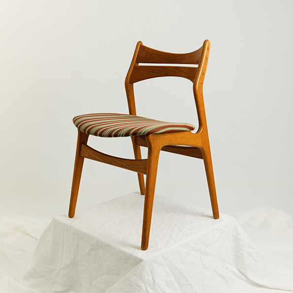 Model 310 Dining Chair