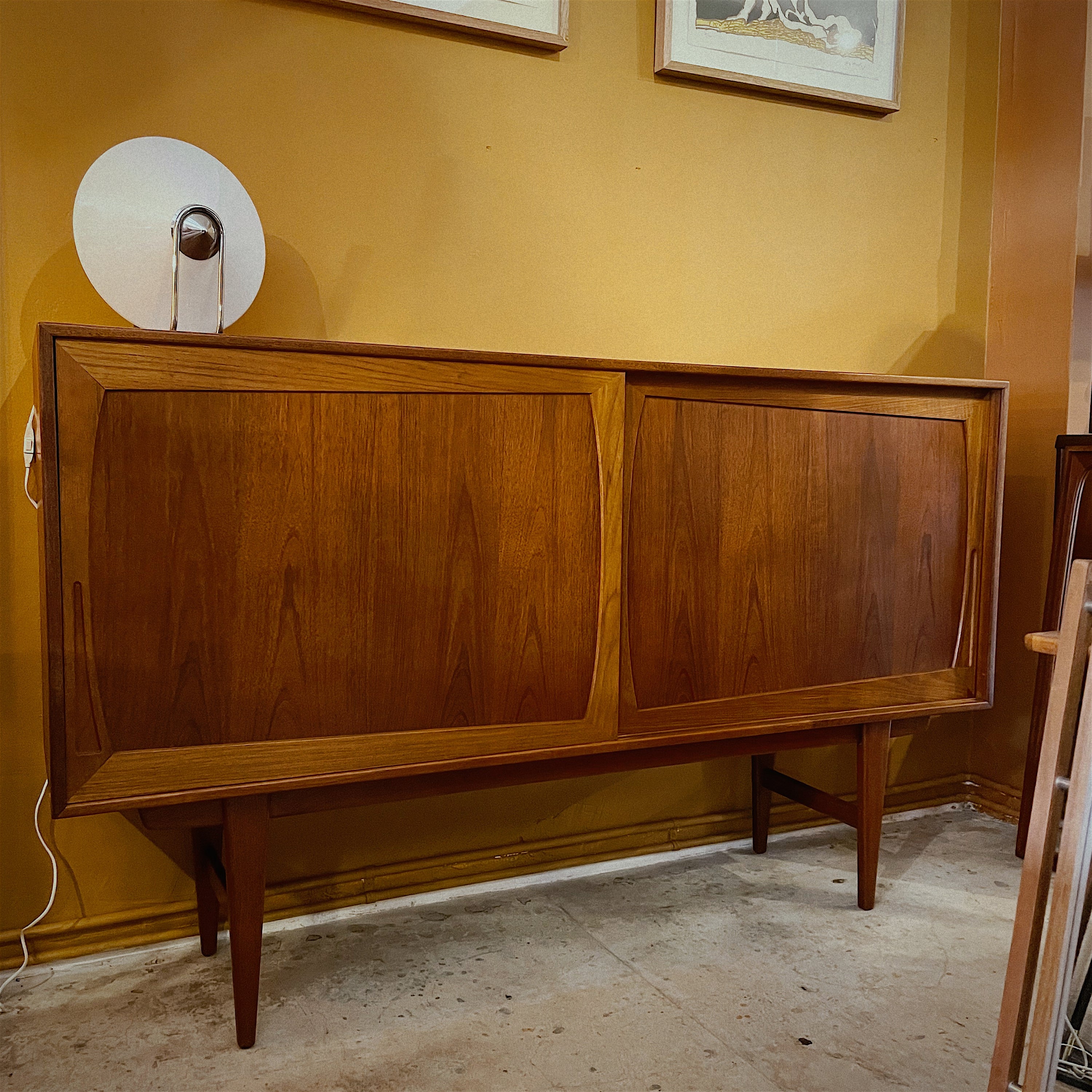 Two Tone Raised Sideboard