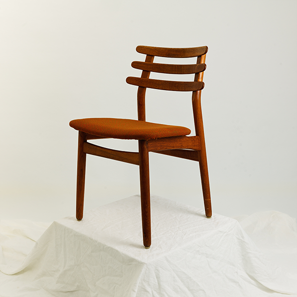 J48 Dining Chair