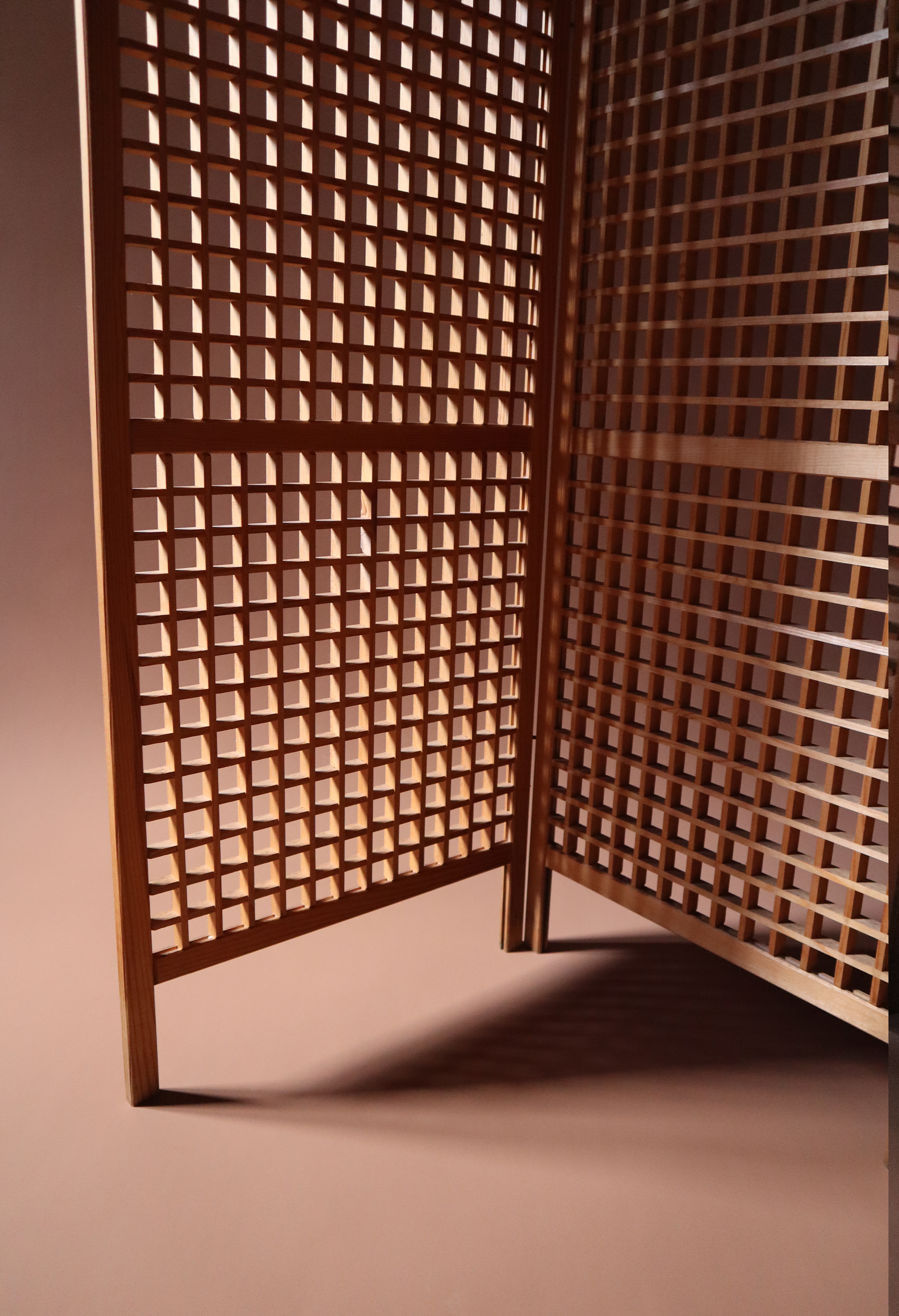 Pine Lattice Screen [2]