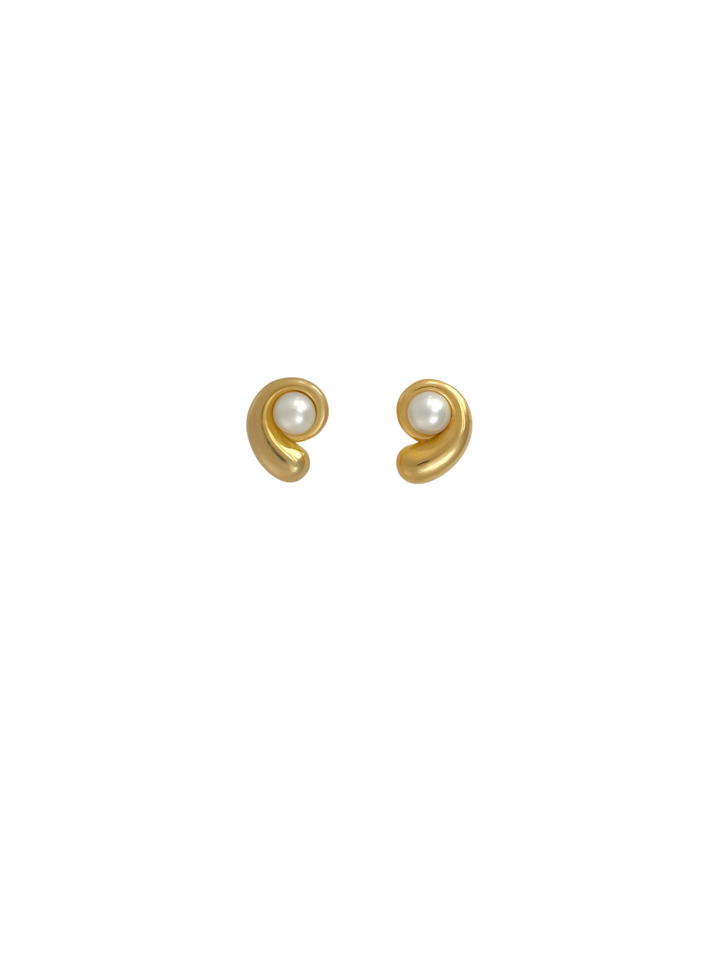 SARA ROBERTSSON | NAUTILUS Pearl Earrings – Vermeil