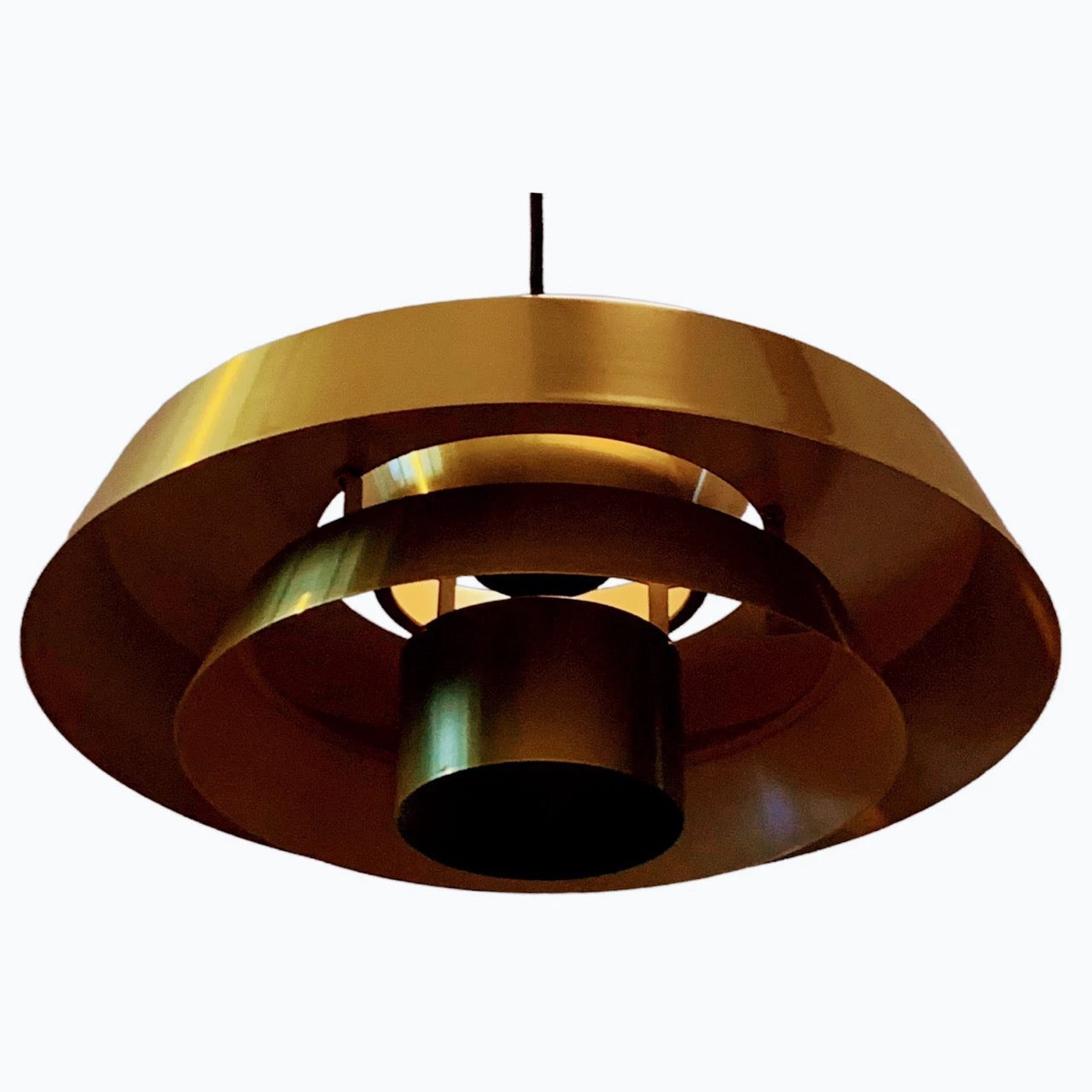 Nova Pendant Light