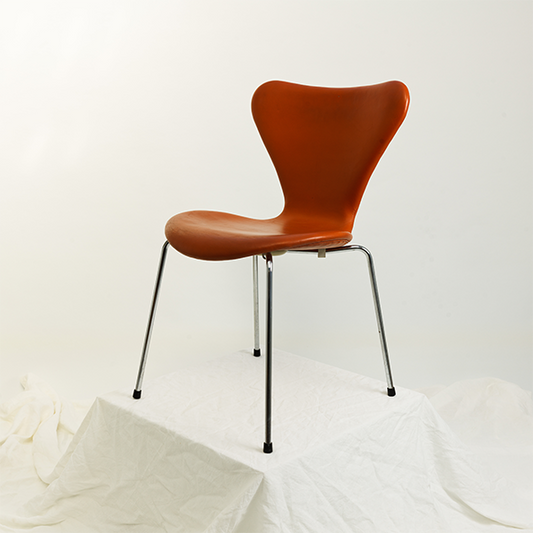 Series 7 Model 3107 Dining Chair