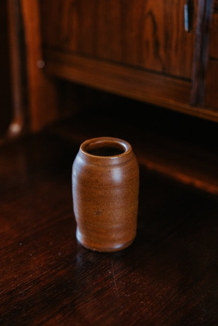 Kurt 8 Brown Vase