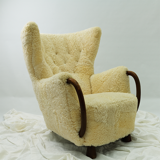 Fauteuli One-Of-A-Kind Armchair
