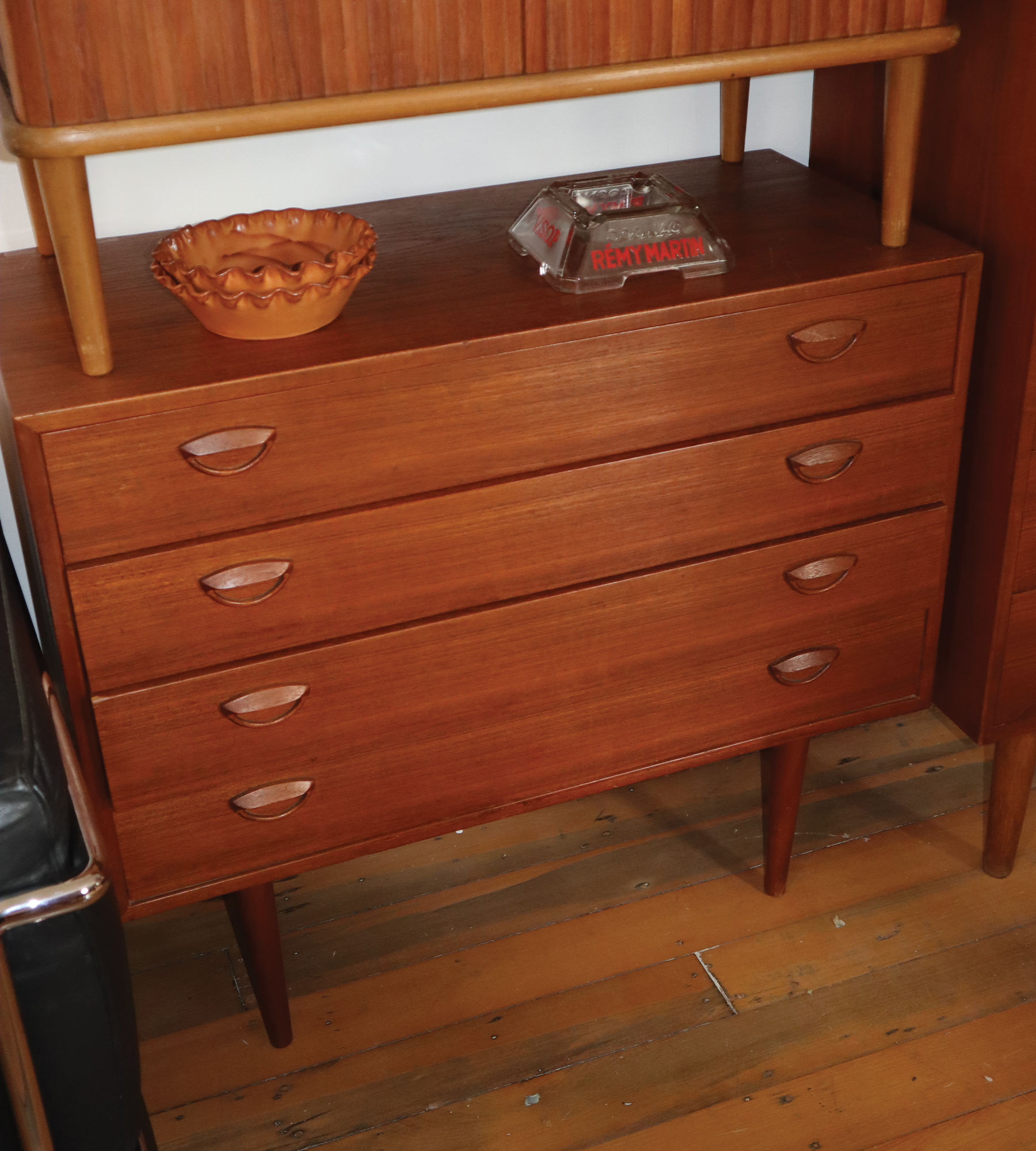 Gentlemans Dresser | Teak