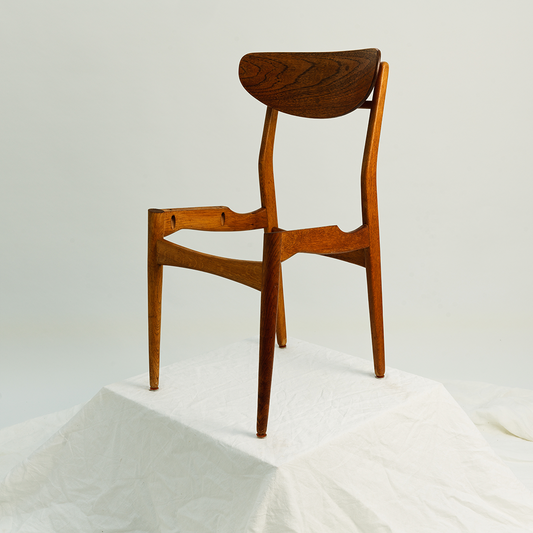 In the Style of Henning Kjærnulf | Dining Chair