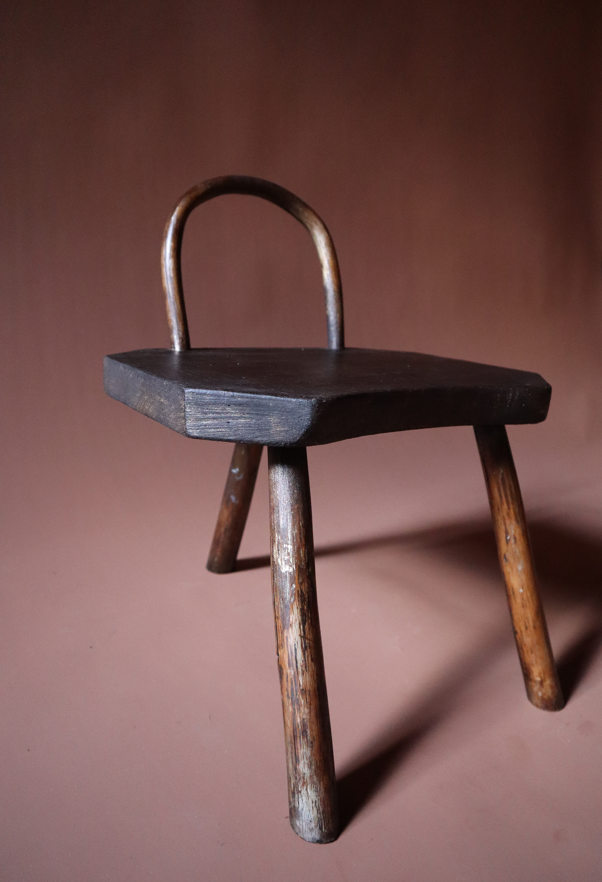 Tripod Stool with Handle [4]