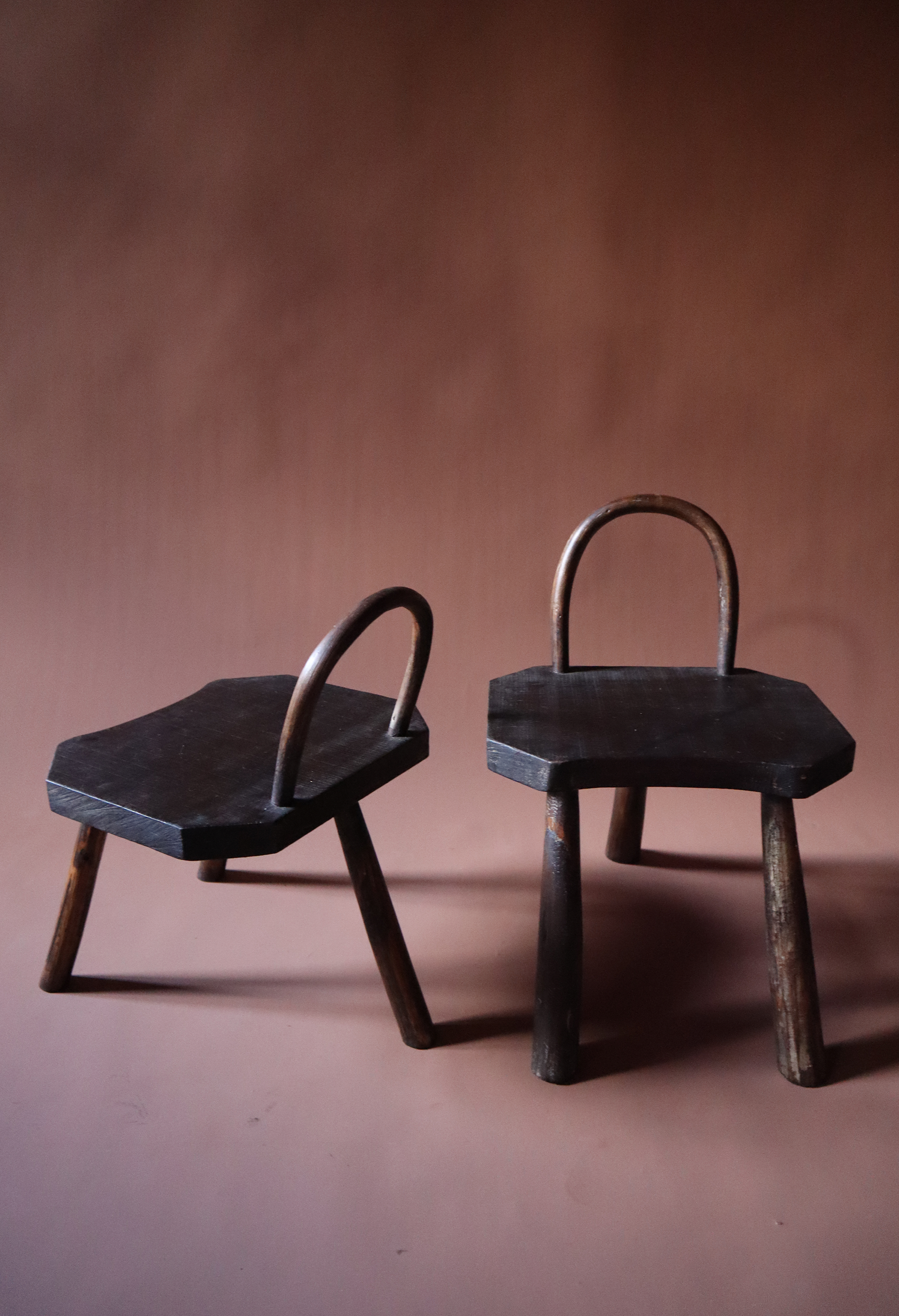 Tripod Stool with Handle [4]