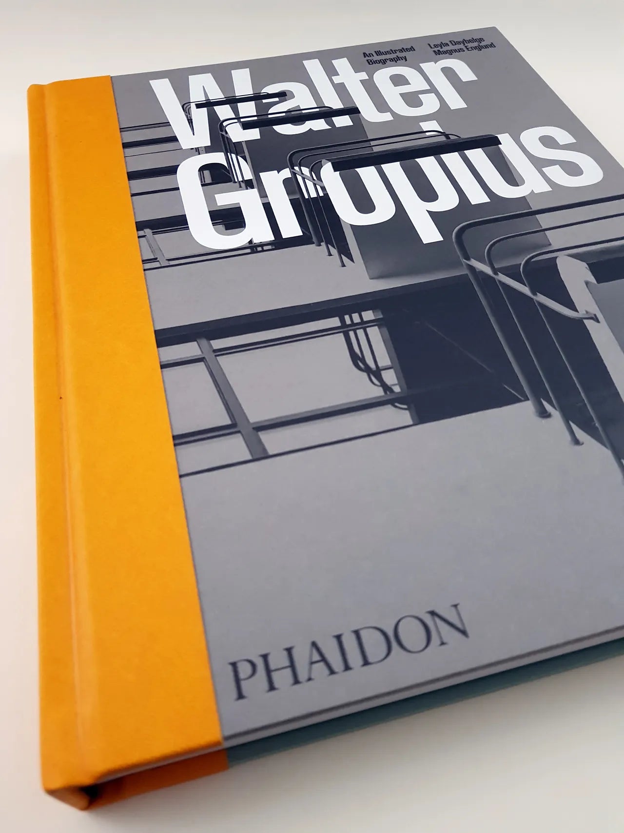 Walter Gropius : An Illustrated Biography