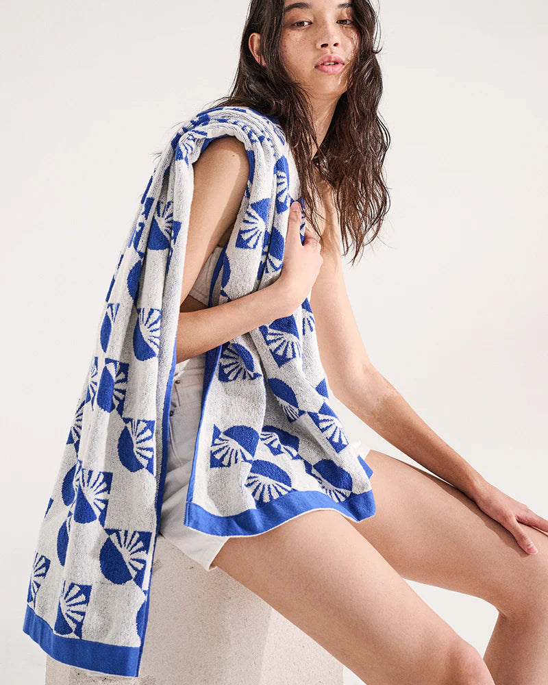 SUN RITUALS| Saturnia Towel