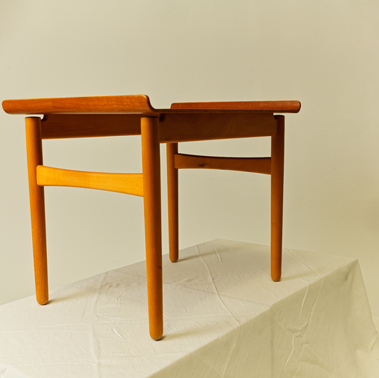 FH1937 Shell Side Table