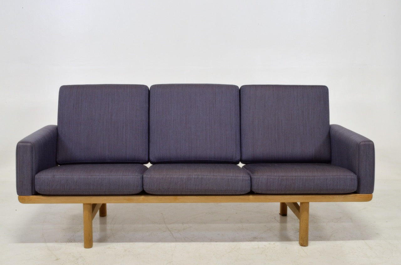 Model GE236/3 Sofa by Getama